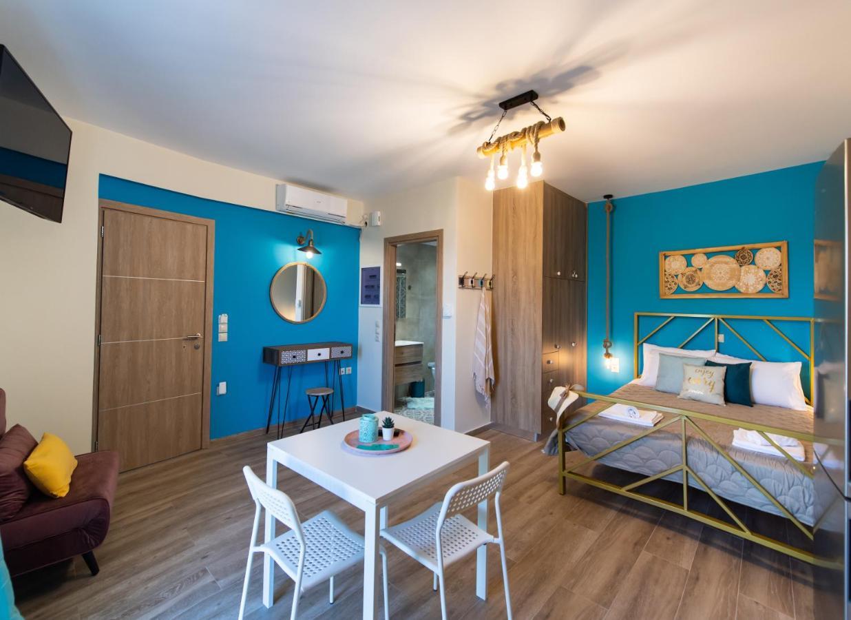 Casa De Blue Apartment Kariá Екстериор снимка