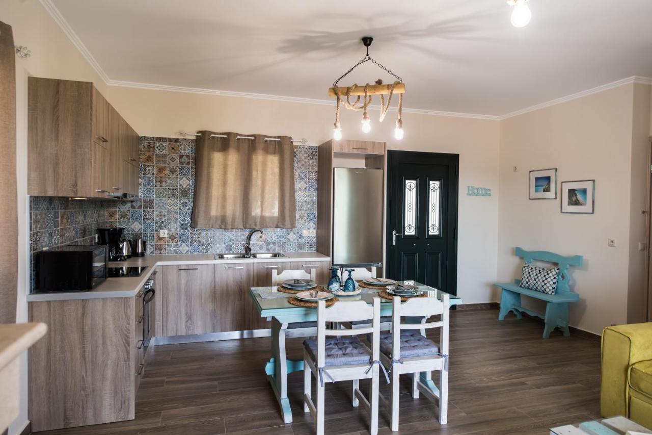 Casa De Blue Apartment Kariá Екстериор снимка